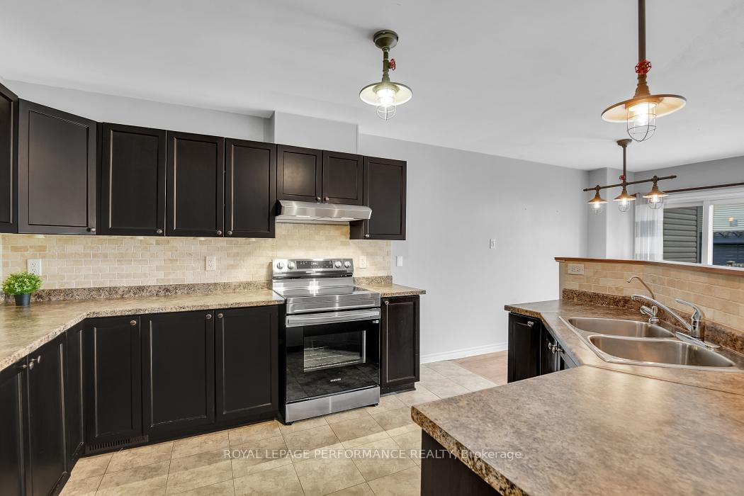 Photo 16 of 1862 Arrowgrass Way, Ottawa, Notting Hill/Summerside — HOMEH
