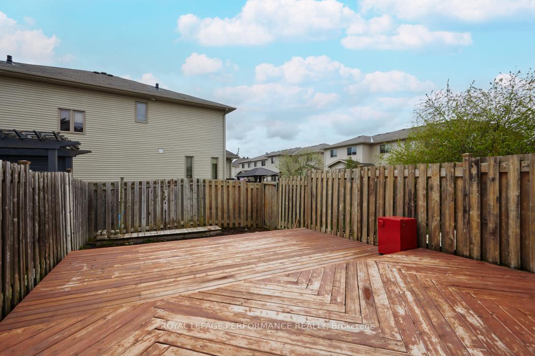 Photo 33 of 1862 Arrowgrass Way, Ottawa, Notting Hill/Summerside — HOMEH