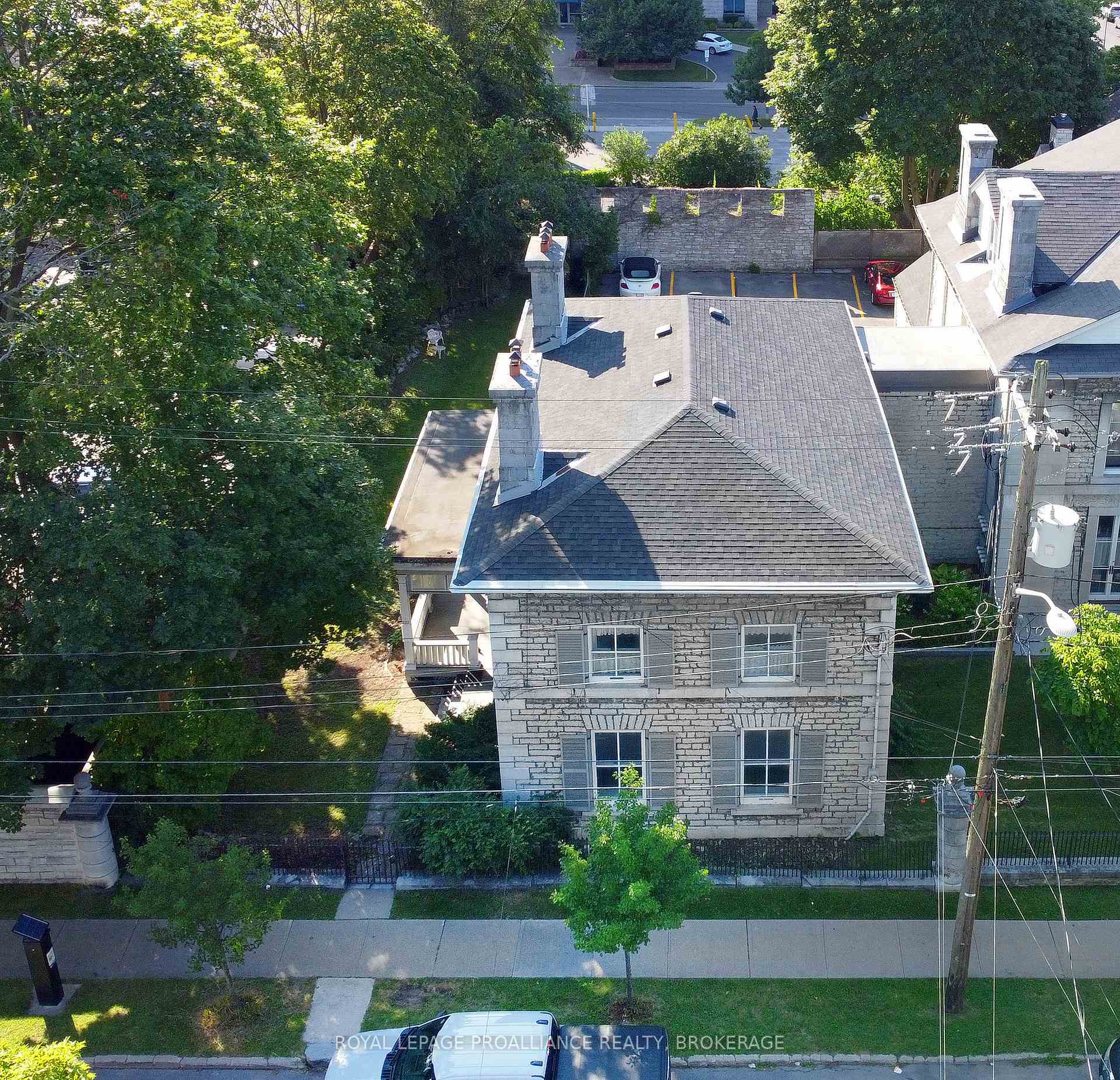 Photo 4 of 223 King Street E, Kingston, Central City East — HOMEH