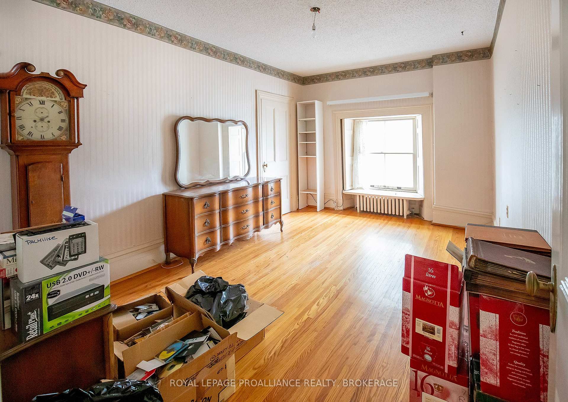 Photo 22 of 223 King Street E, Kingston, Central City East — HOMEH