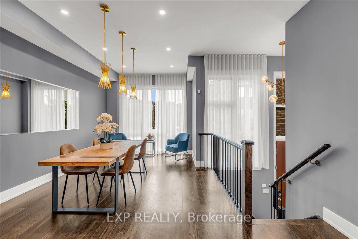 Photo 7 of 28 Crestridge Drive, Vaughan, Patterson — HOMEH
