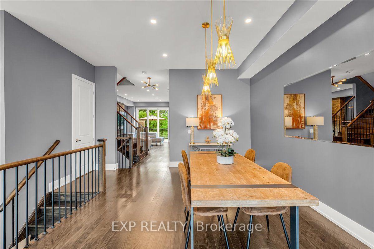 Photo 8 of 28 Crestridge Drive, Vaughan, Patterson — HOMEH