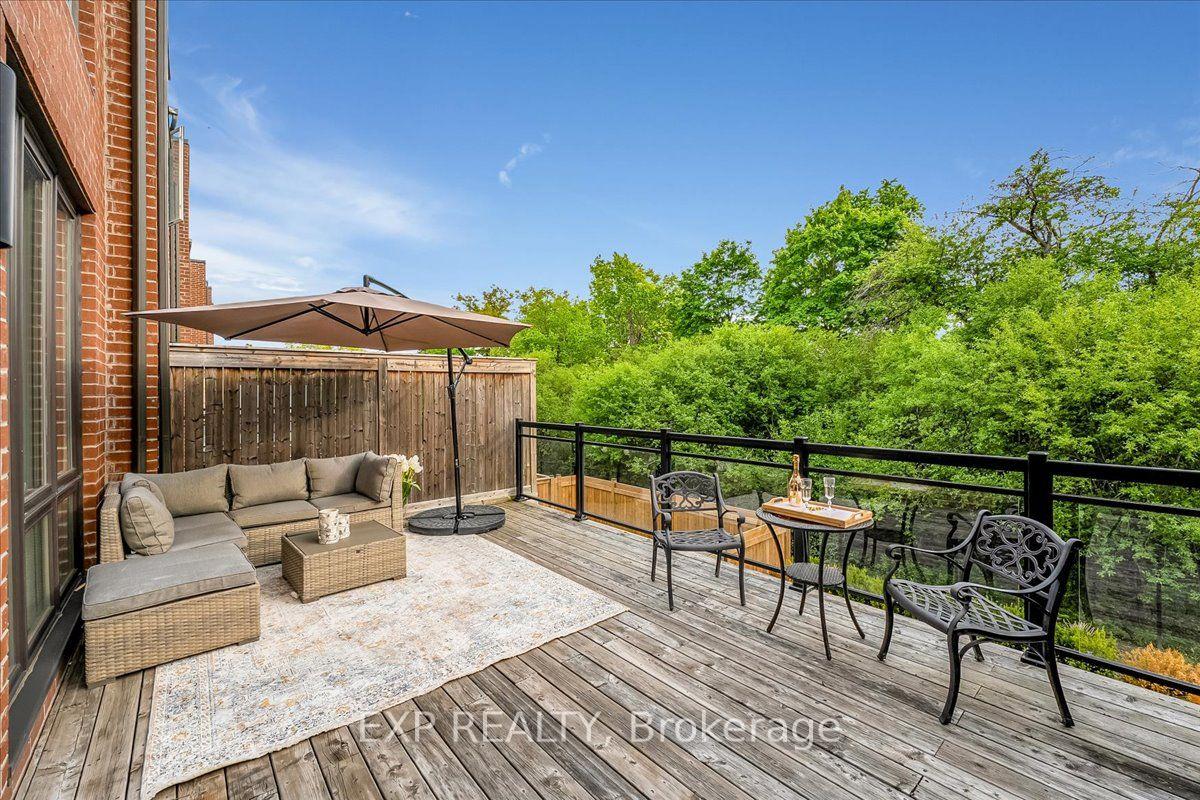 Photo 17 of 28 Crestridge Drive, Vaughan, Patterson — HOMEH