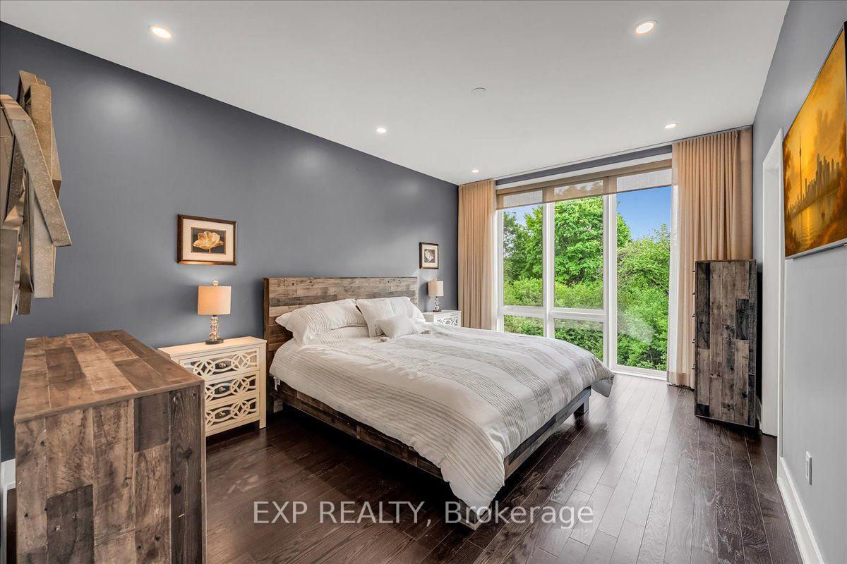 Photo 19 of 28 Crestridge Drive, Vaughan, Patterson — HOMEH
