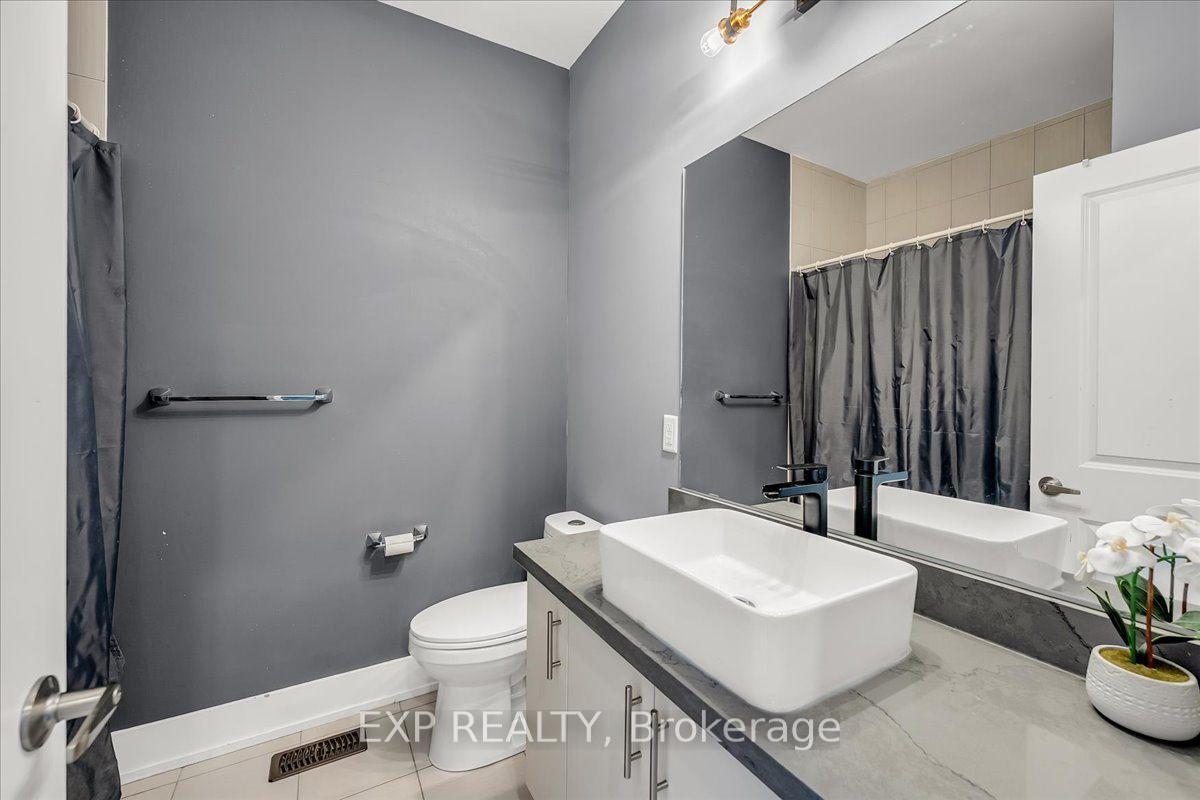 Photo 27 of 28 Crestridge Drive, Vaughan, Patterson — HOMEH