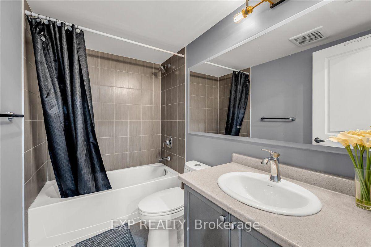 Photo 31 of 28 Crestridge Drive, Vaughan, Patterson — HOMEH