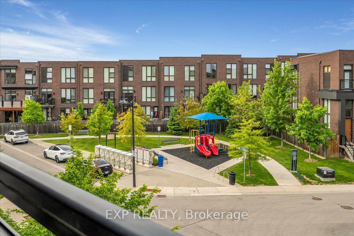 Photo 37 of 28 Crestridge Drive, Vaughan, Patterson — HOMEH