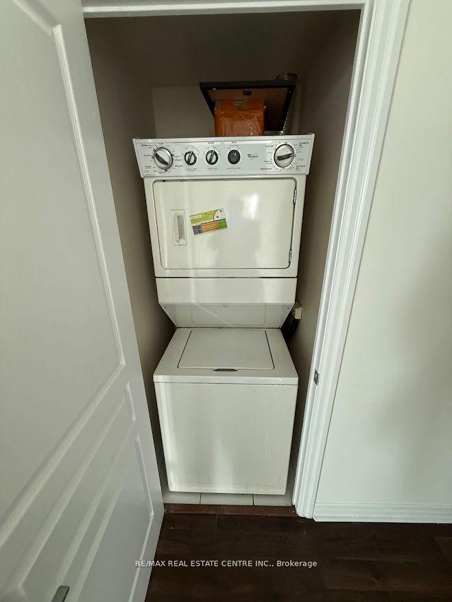 Photo 16 of Unit 1705, 3515 Kariya Dr, Mississauga, City Centre — HOMEH