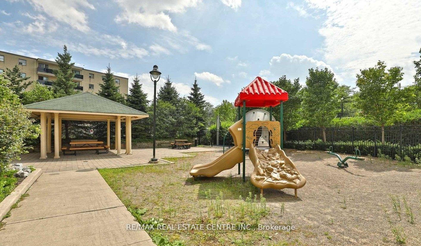 Photo 43 of Unit 1705, 3515 Kariya Dr, Mississauga, City Centre — HOMEH