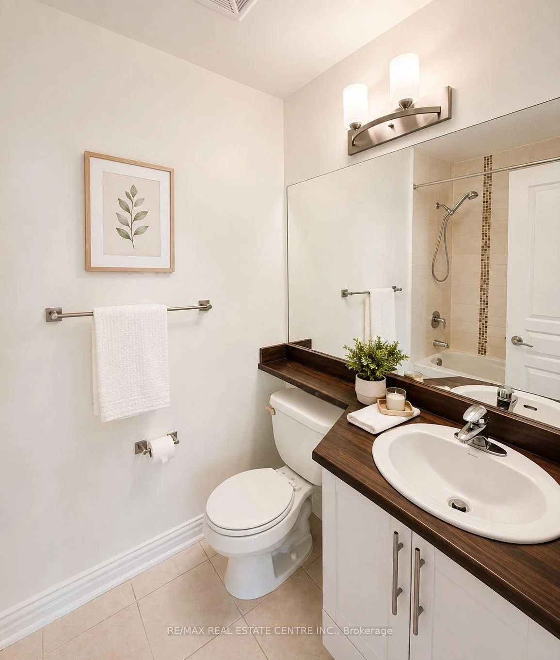 Photo 17 of Unit 1705, 3515 Kariya Dr, Mississauga, City Centre — HOMEH