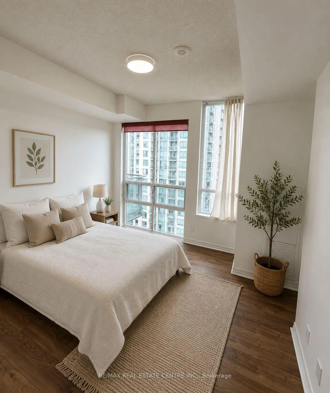 Photo 19 of Unit 1705, 3515 Kariya Dr, Mississauga, City Centre — HOMEH