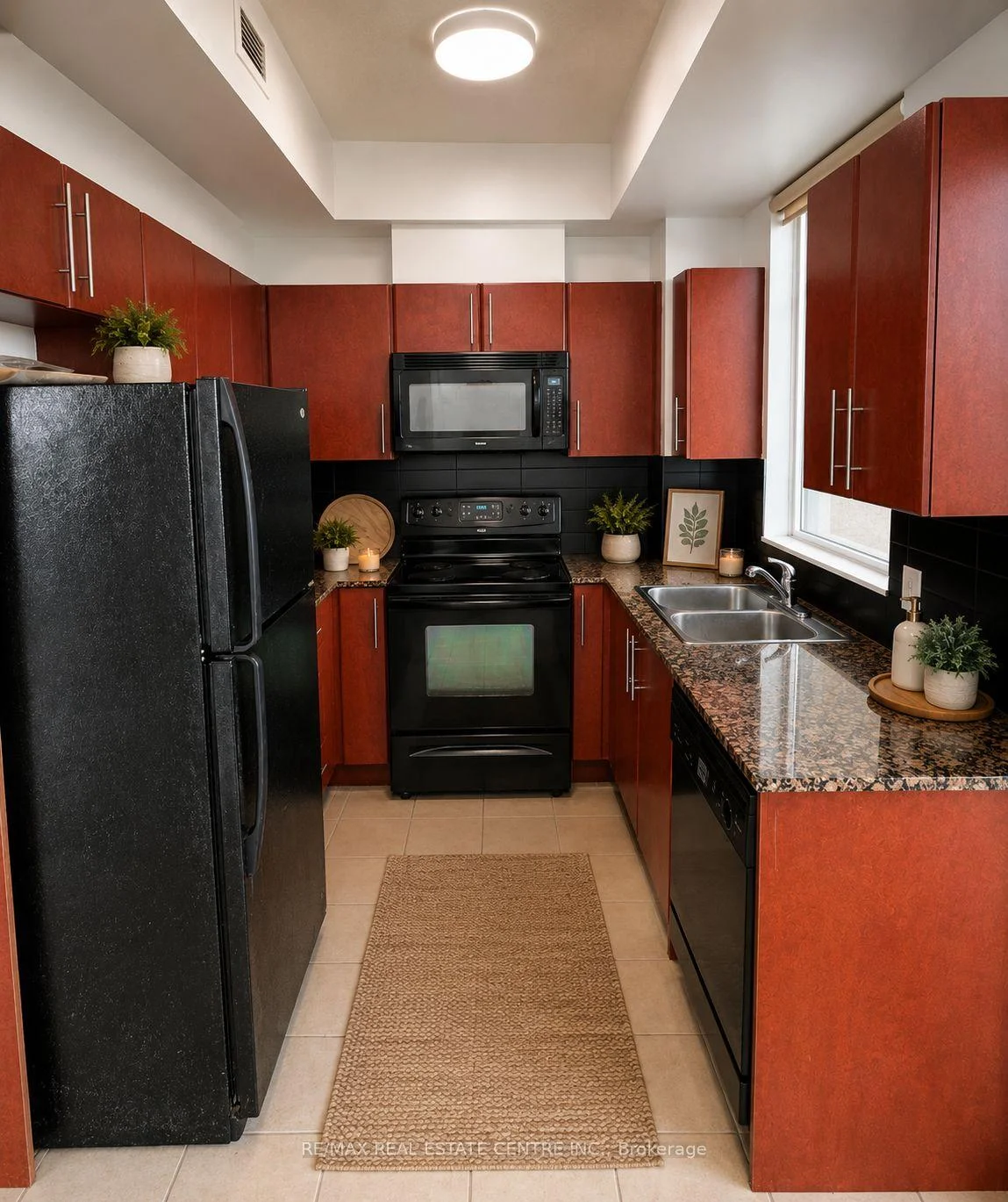 Photo 22 of Unit 1705, 3515 Kariya Dr, Mississauga, City Centre — HOMEH