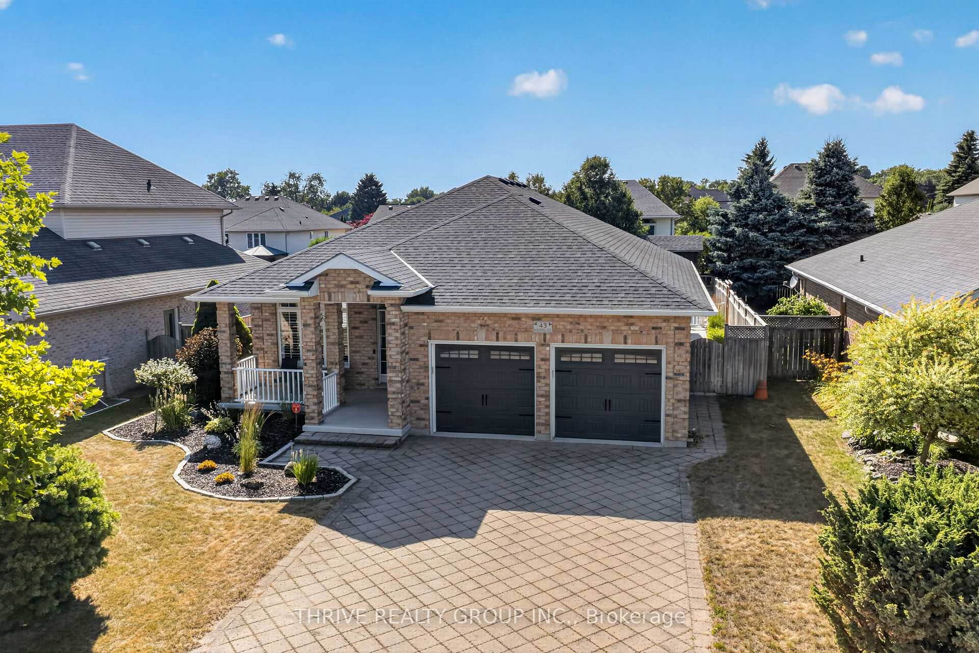 Photo of 43 Mapleridge Crescent