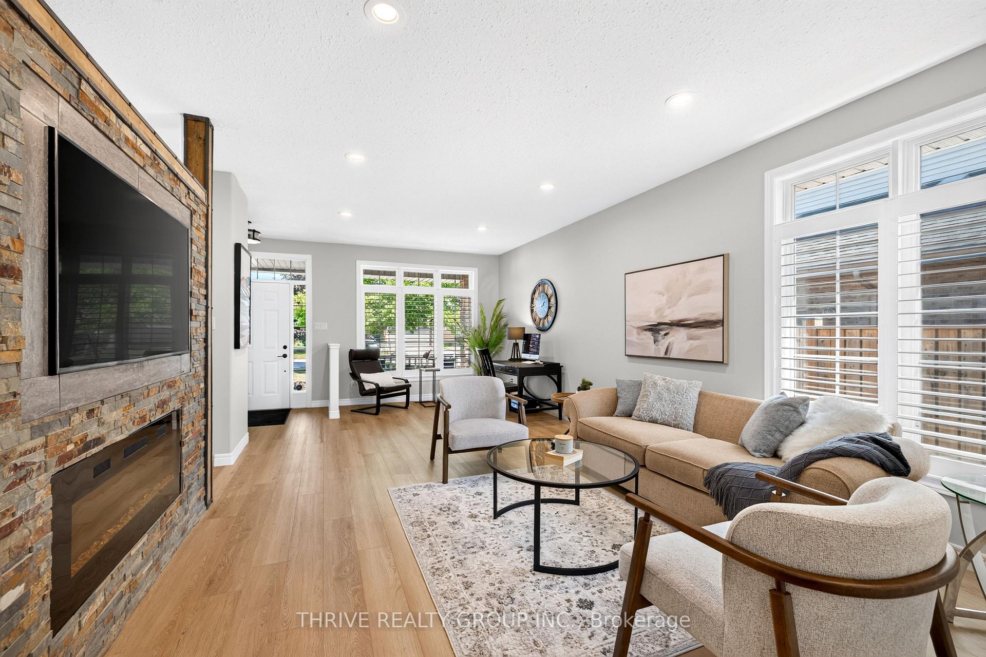 Photo 7 of 43 Mapleridge Crescent, Thames Centre, Dorchester — HOMEH