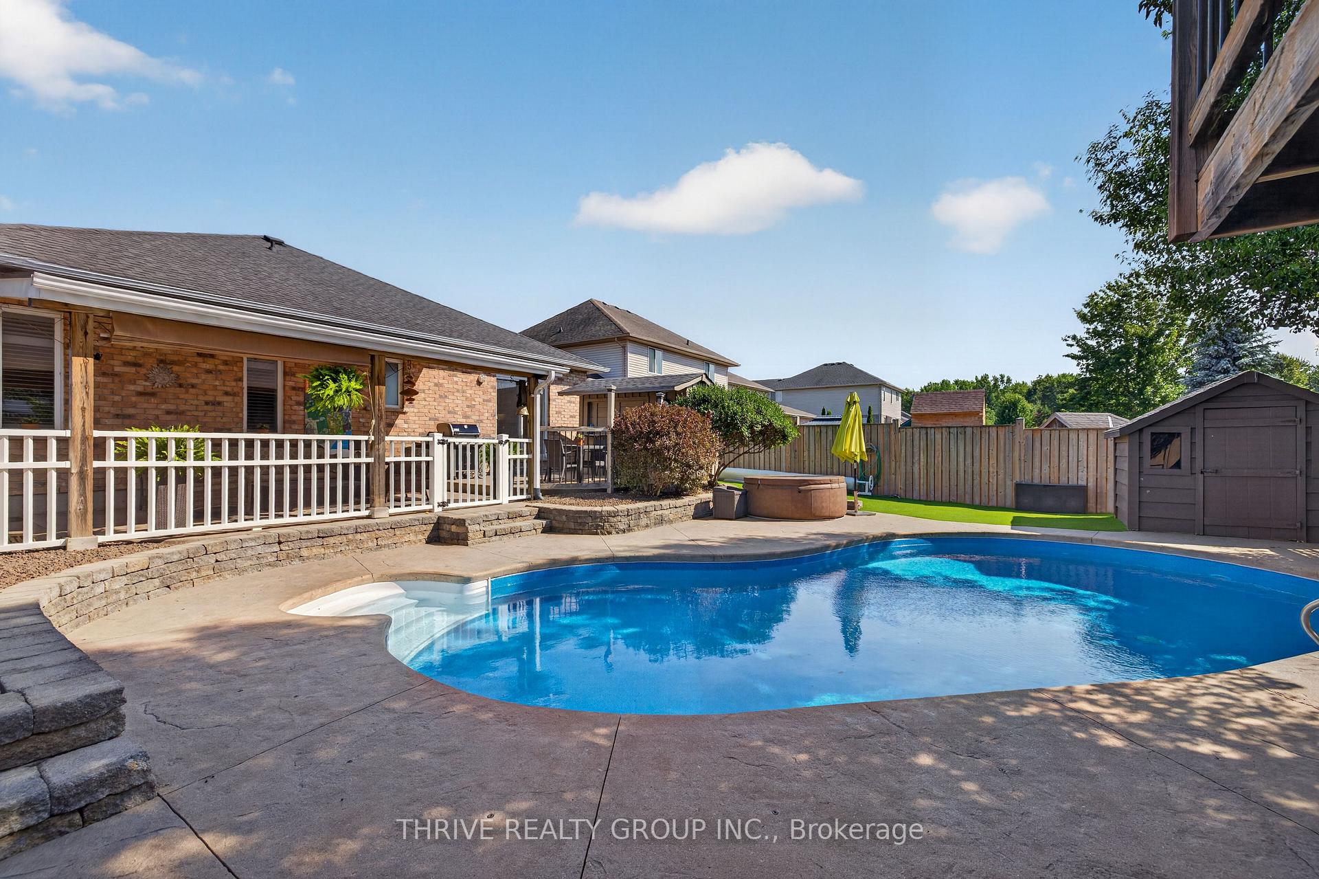 Photo 37 of 43 Mapleridge Crescent, Thames Centre, Dorchester — HOMEH