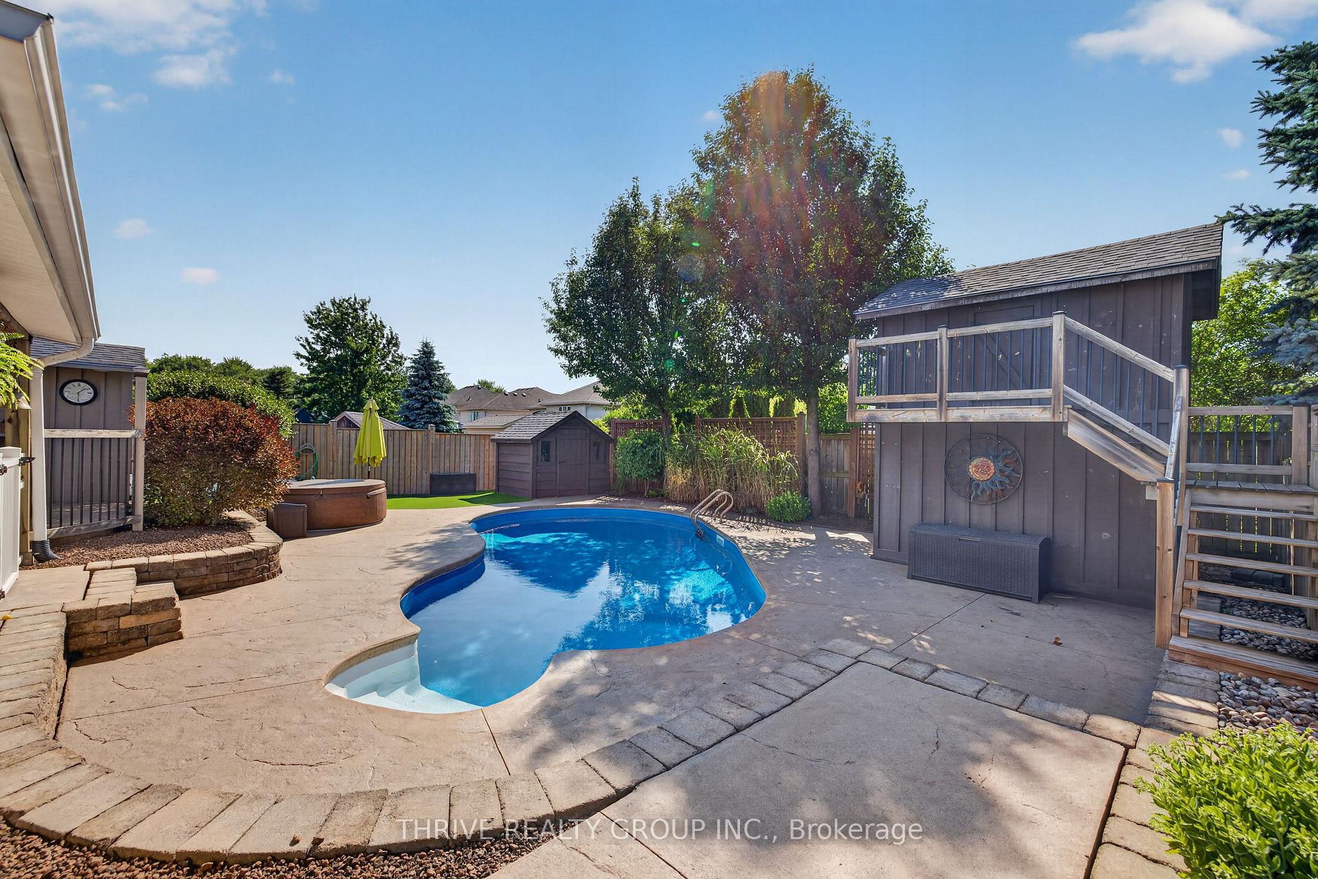 Photo 39 of 43 Mapleridge Crescent, Thames Centre, Dorchester — HOMEH