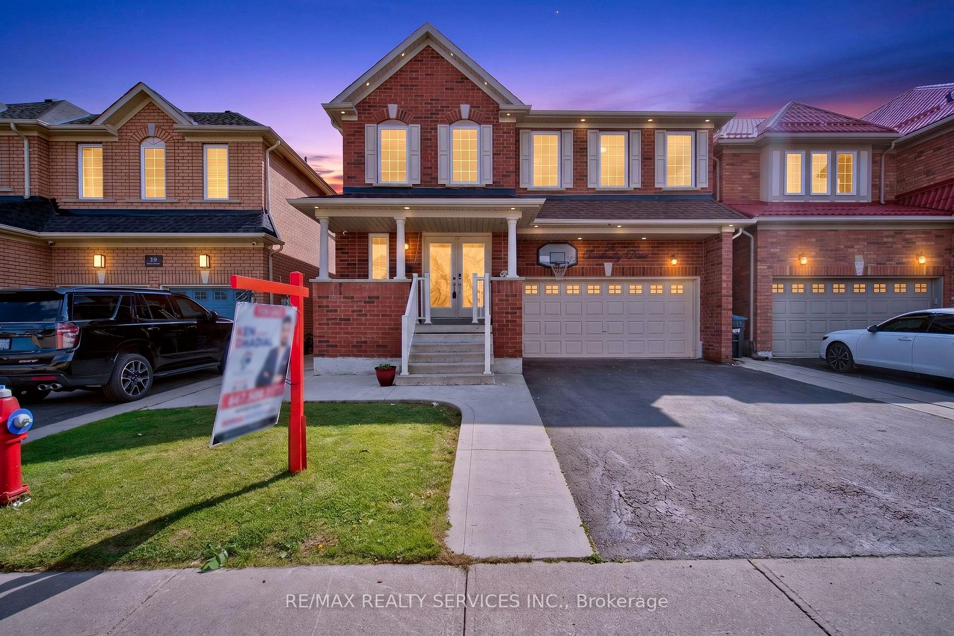 Photo 5 of 58 Quailvalley Drive, Brampton, Sandringham-Wellington — HOMEH