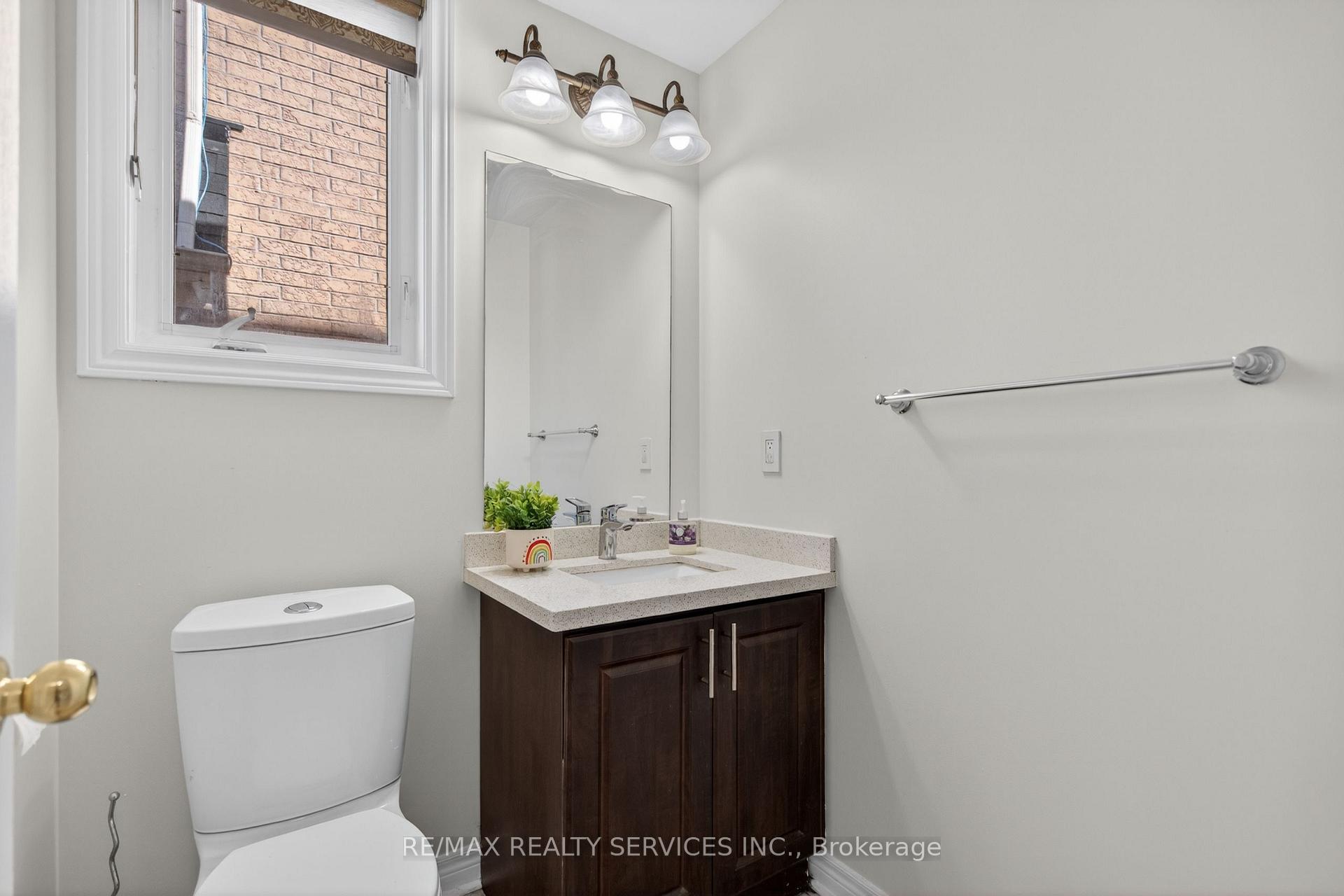 Photo 23 of 58 Quailvalley Drive, Brampton, Sandringham-Wellington — HOMEH