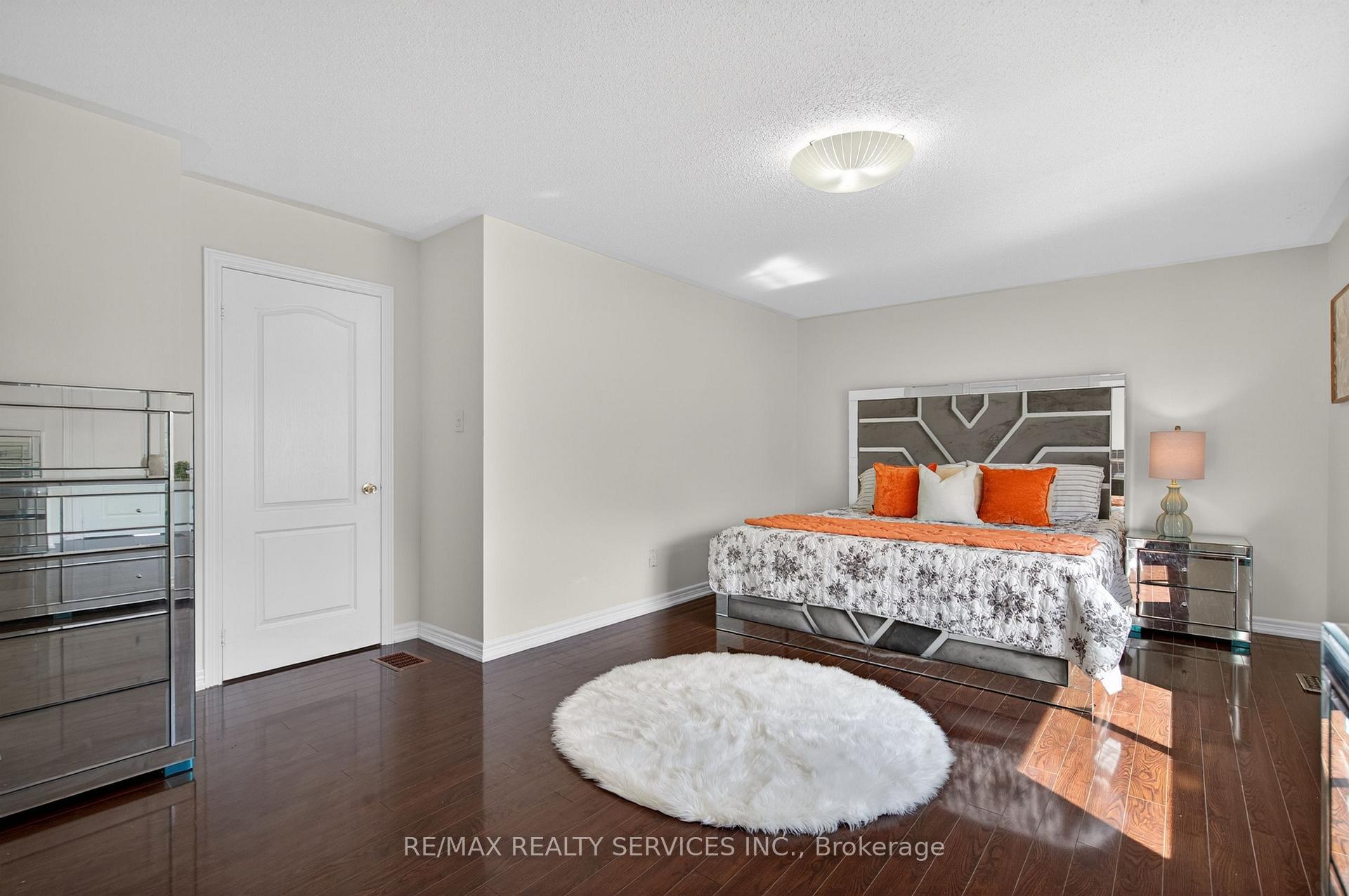 Photo 28 of 58 Quailvalley Drive, Brampton, Sandringham-Wellington — HOMEH
