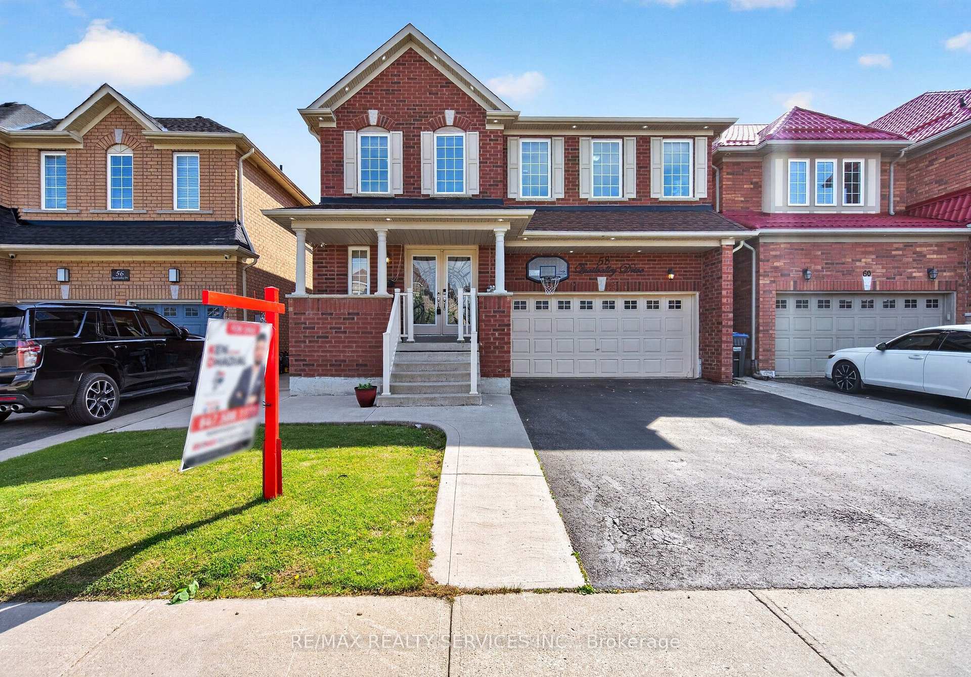 Photo 2 of 58 Quailvalley Drive, Brampton, Sandringham-Wellington — HOMEH
