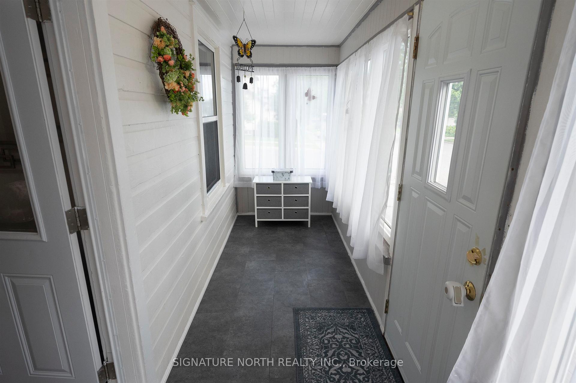 Photo 5 of 434 Queen Street, Thunder Bay, Academy Heights — HOMEH
