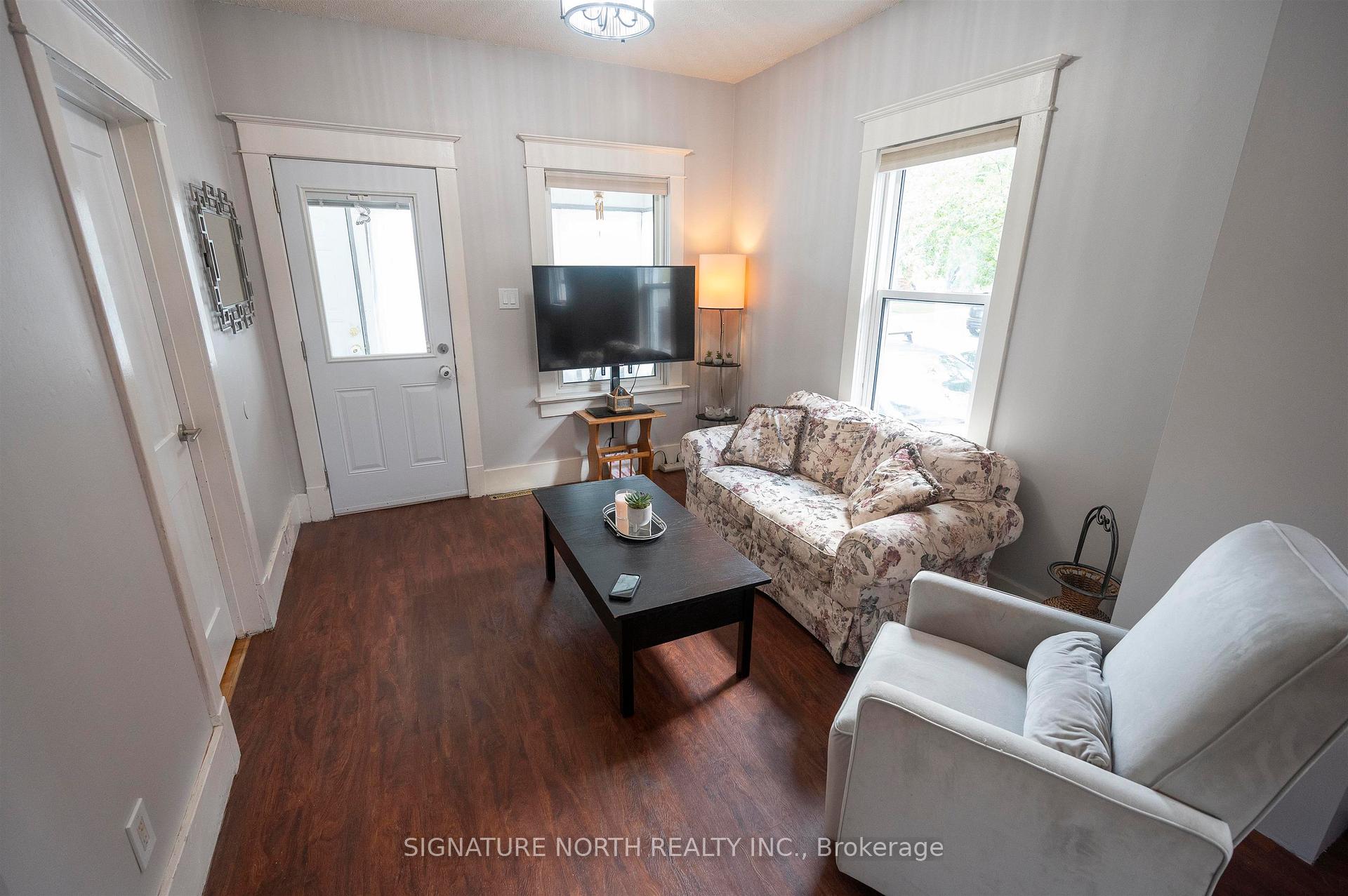 Photo 7 of 434 Queen Street, Thunder Bay, Academy Heights — HOMEH