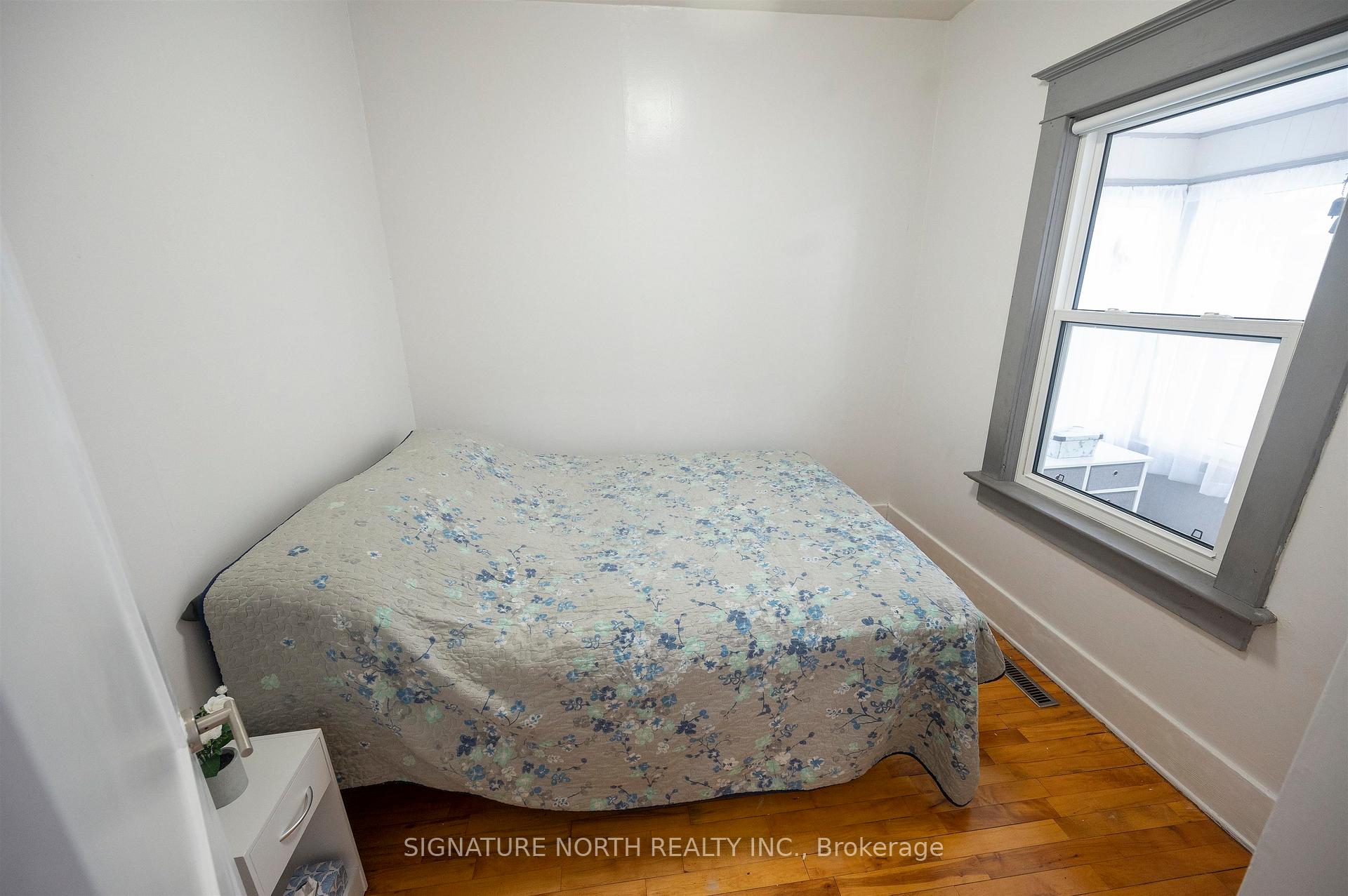 Photo 17 of 434 Queen Street, Thunder Bay, Academy Heights — HOMEH
