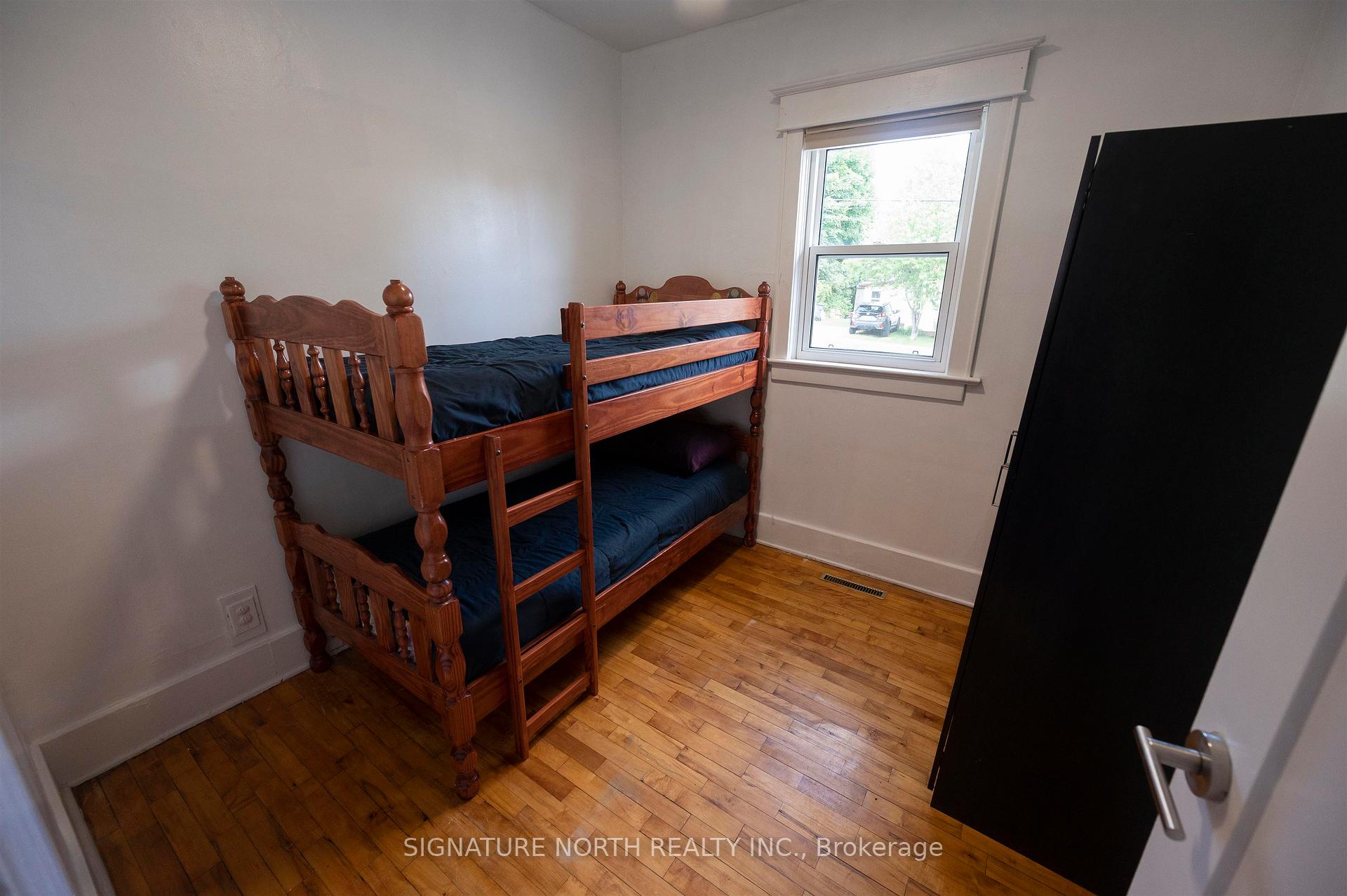 Photo 19 of 434 Queen Street, Thunder Bay, Academy Heights — HOMEH
