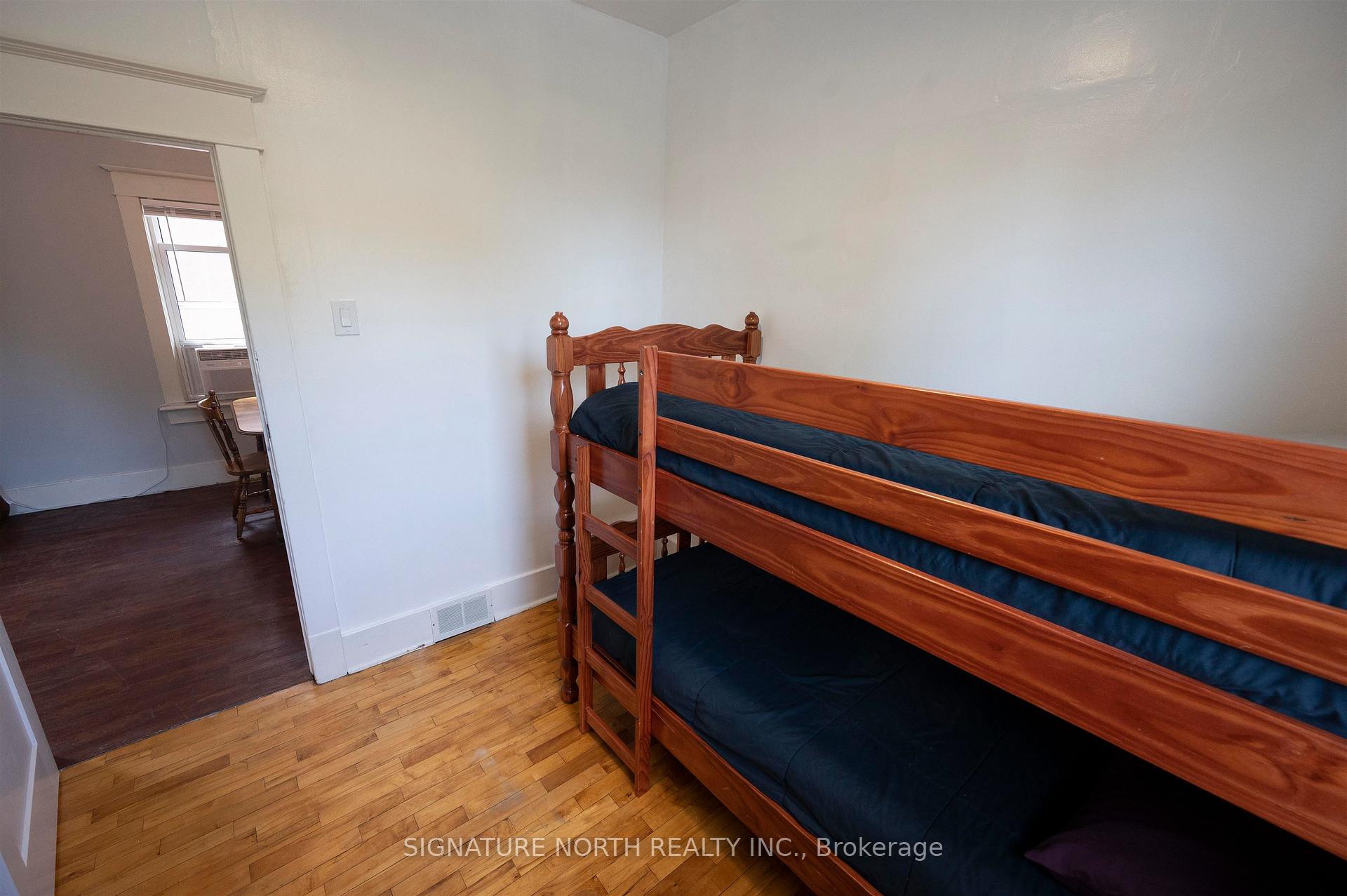 Photo 21 of 434 Queen Street, Thunder Bay, Academy Heights — HOMEH