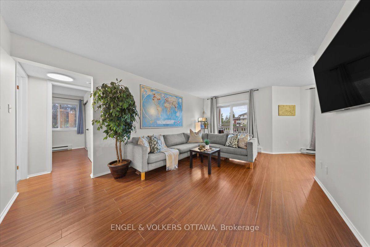 Photo 4 of Unit 107, 268 Lorry Greenberg Drive, Ottawa, Hunt Club Park/Greenboro — HOMEH