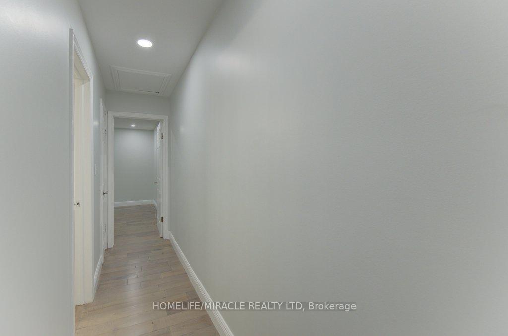 Photo 19 of 80 Lower Canada Crescent, Kitchener, Pioneer Park — HOMEH