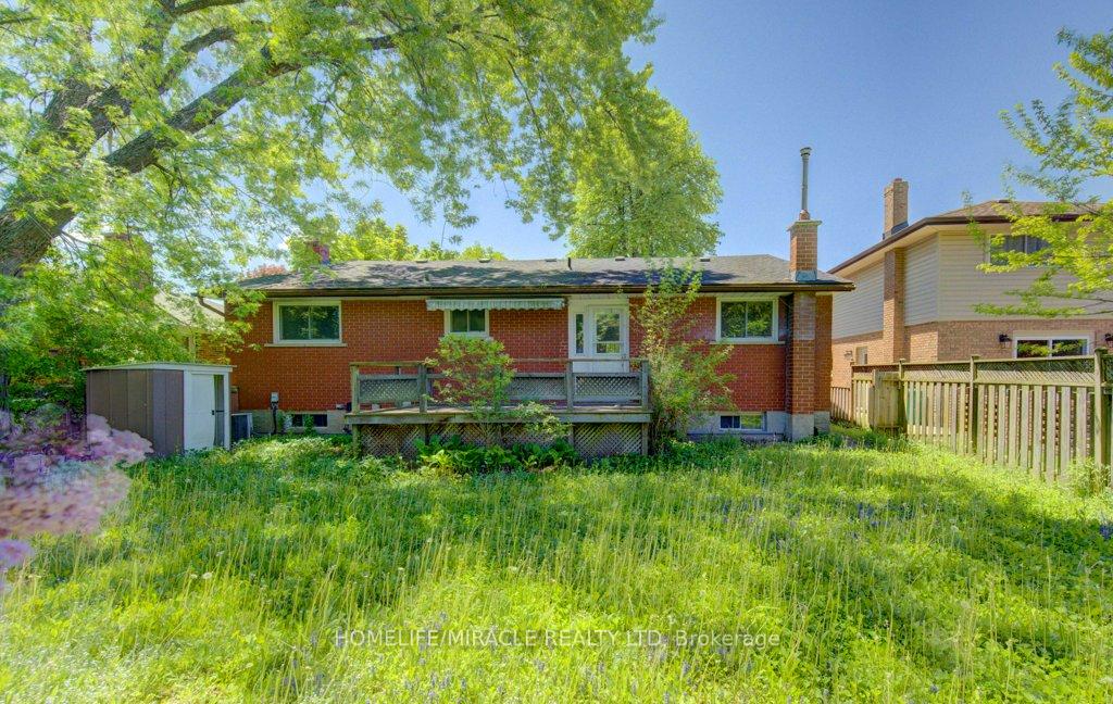 Photo 31 of 80 Lower Canada Crescent, Kitchener, Pioneer Park — HOMEH