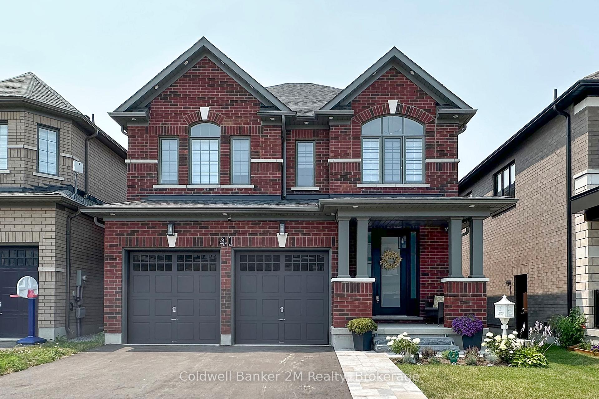 Photo 2 of 41 Corley Street, Kawartha Lakes, Lindsay — HOMEH