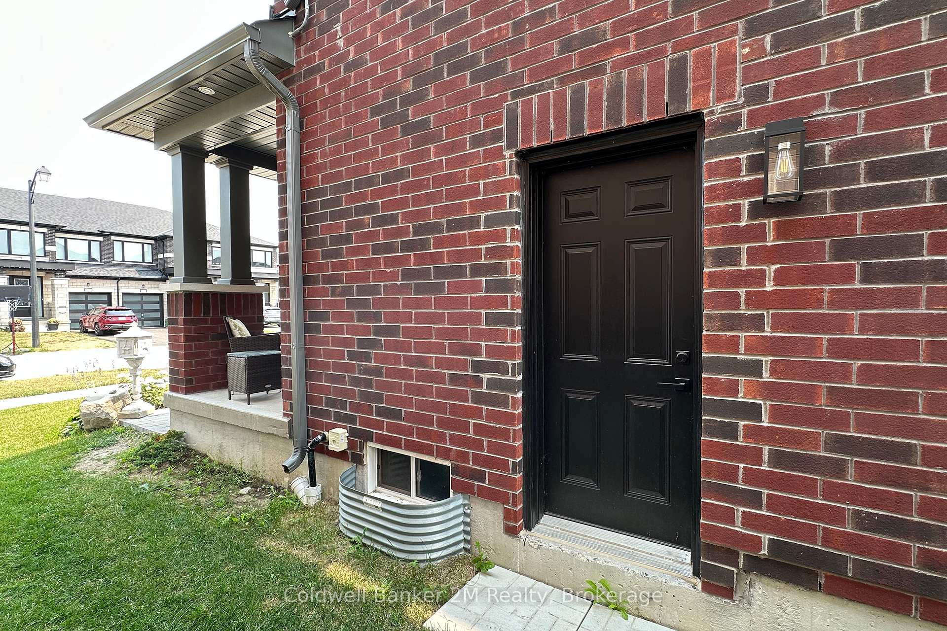 Photo 5 of 41 Corley Street, Kawartha Lakes, Lindsay — HOMEH