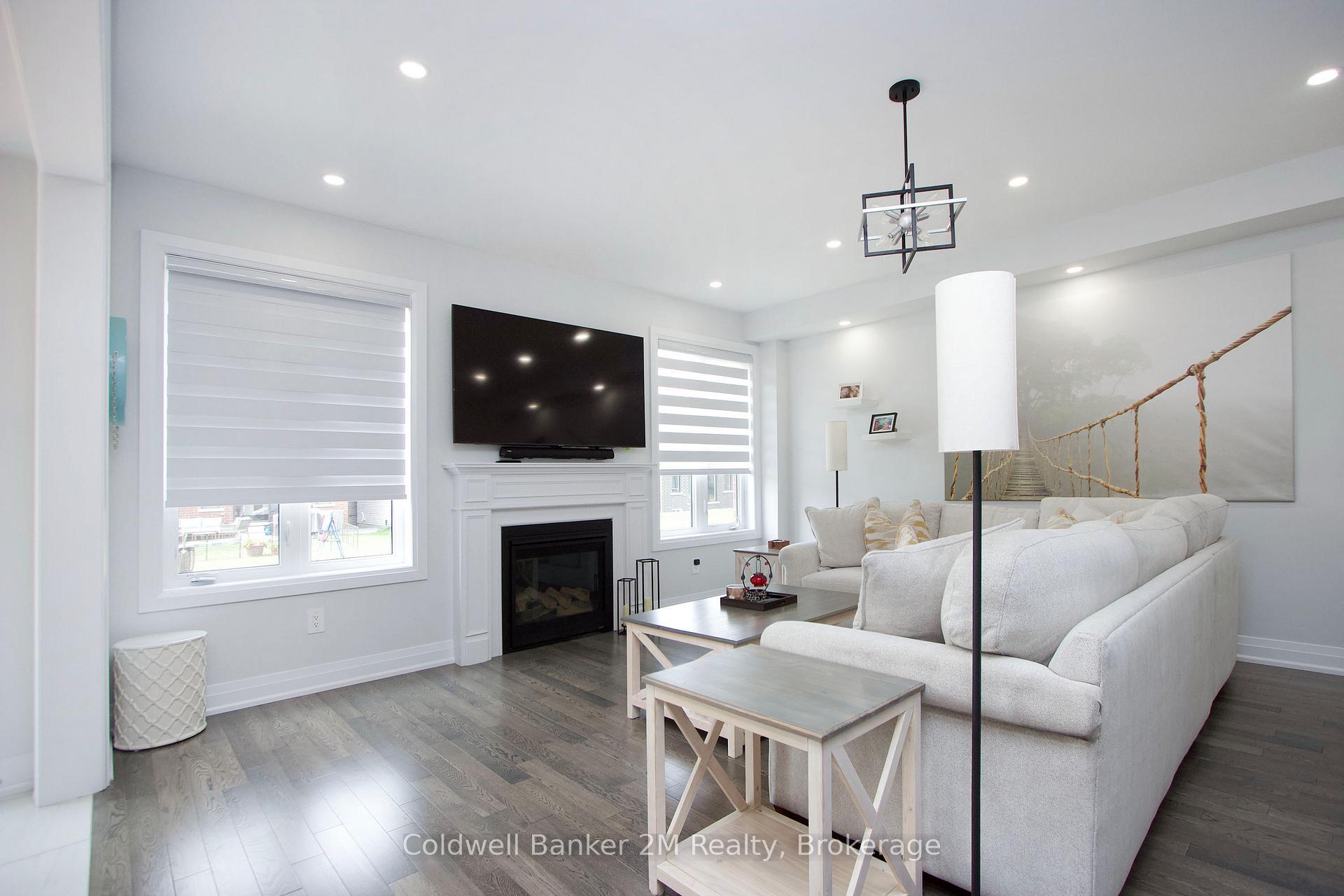 Photo 9 of 41 Corley Street, Kawartha Lakes, Lindsay — HOMEH