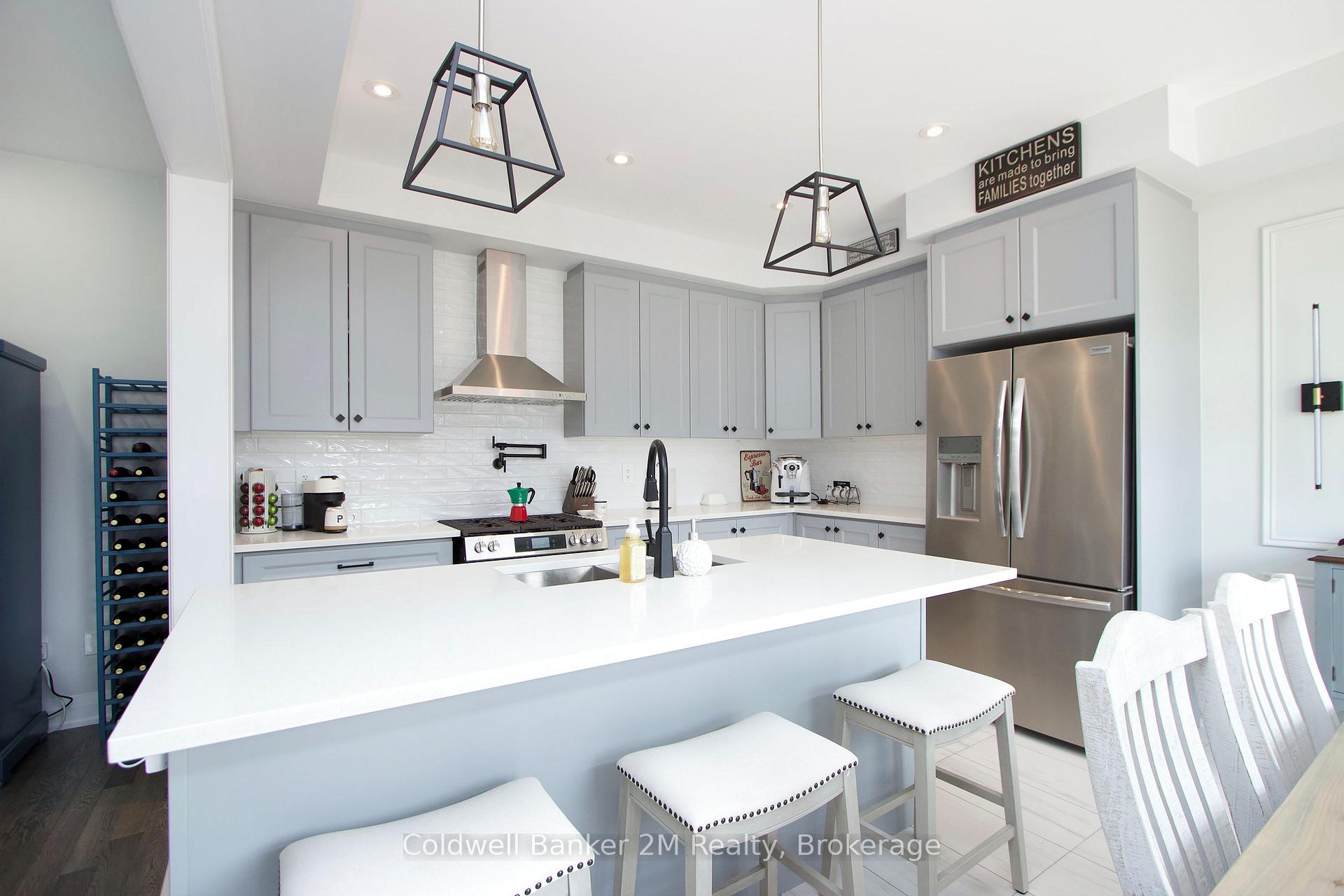 Photo 15 of 41 Corley Street, Kawartha Lakes, Lindsay — HOMEH