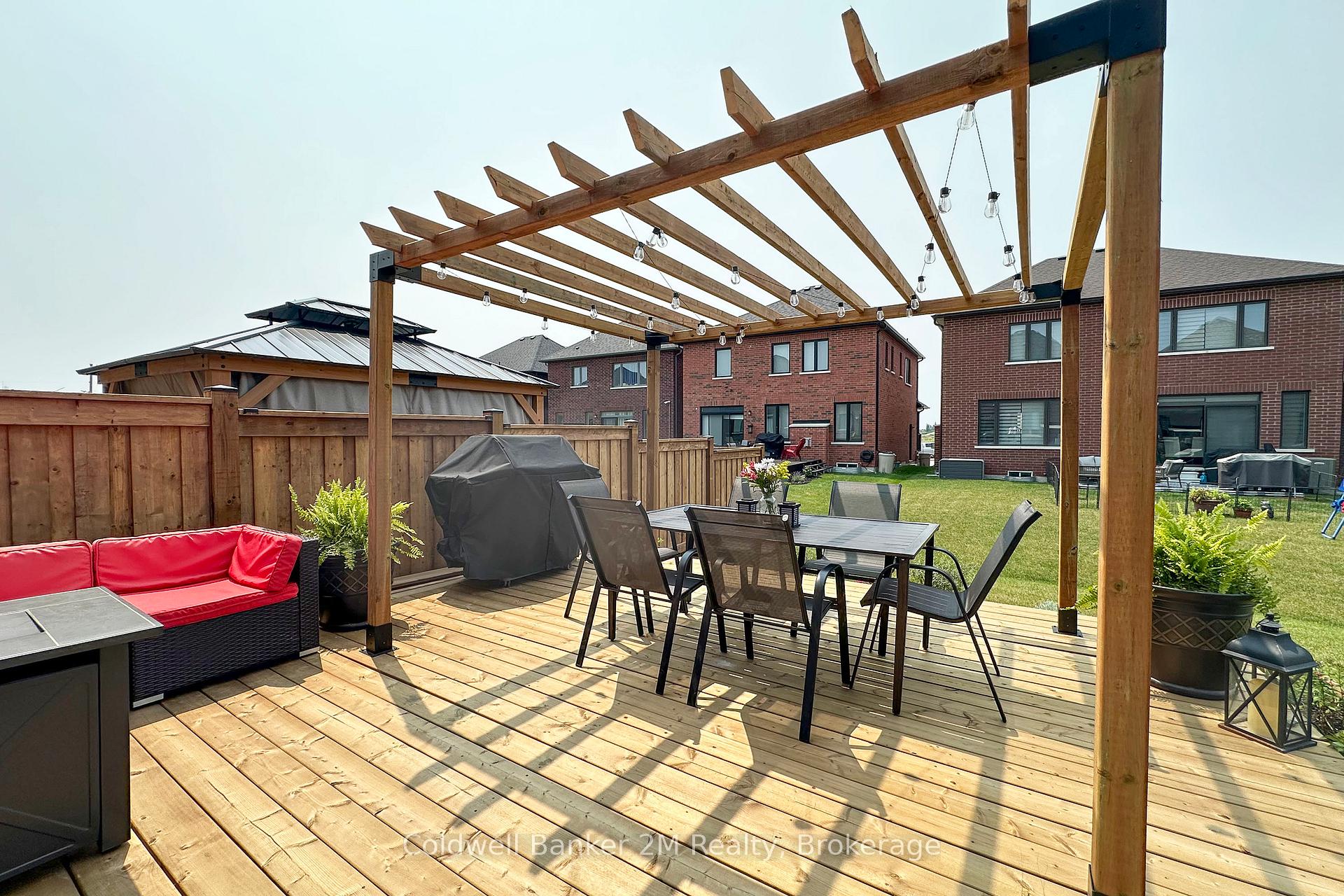 Photo 38 of 41 Corley Street, Kawartha Lakes, Lindsay — HOMEH