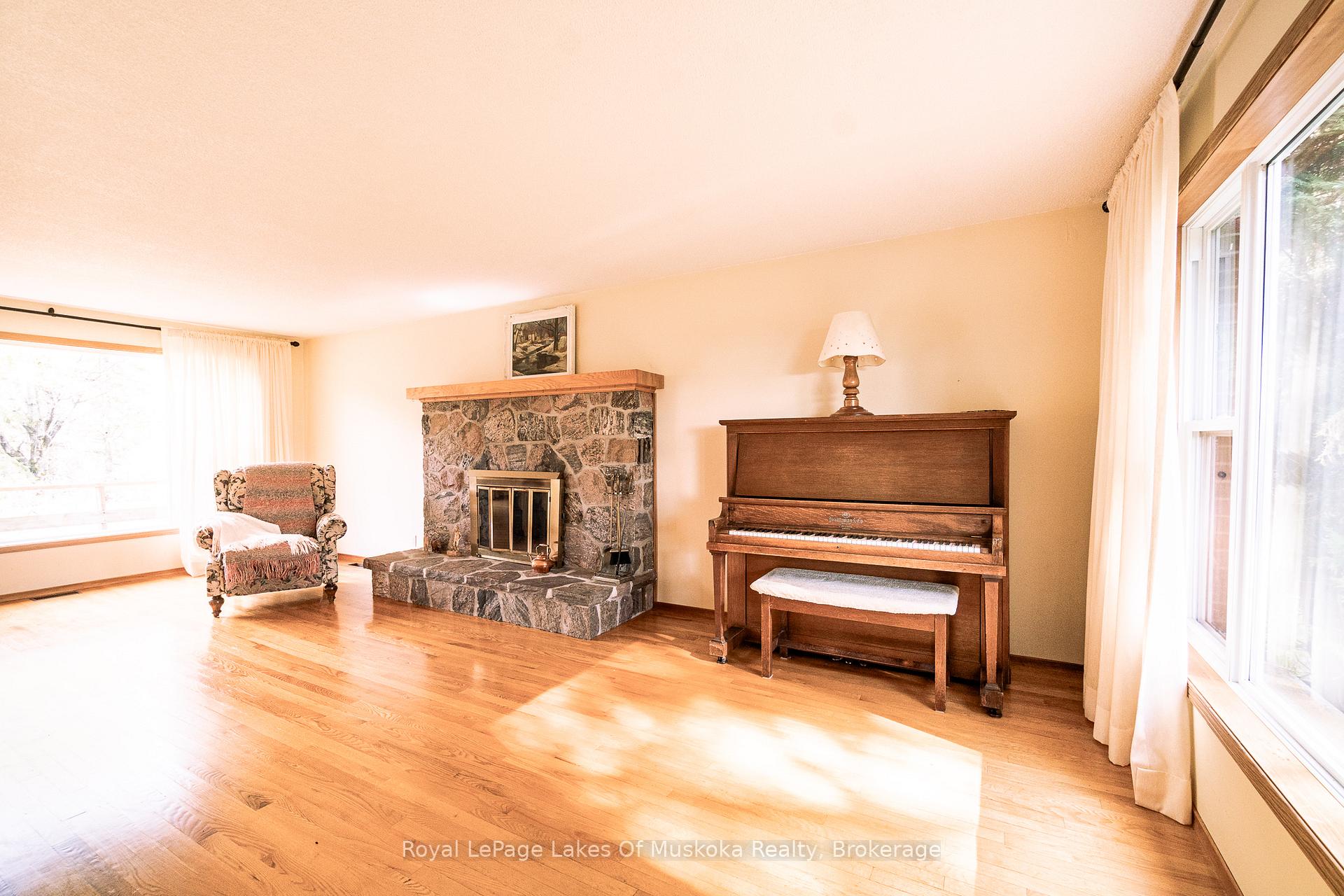 Photo 12 of 96 520 Highway W, Burk's Falls — HOMEH