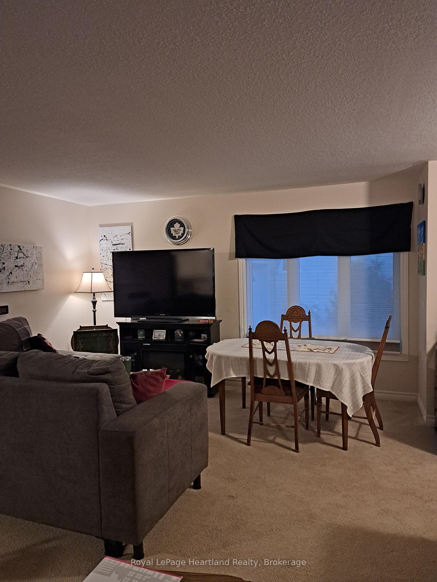 Photo 11 of 5 Kellestine Drive, Strathroy-Caradoc, SW — HOMEH