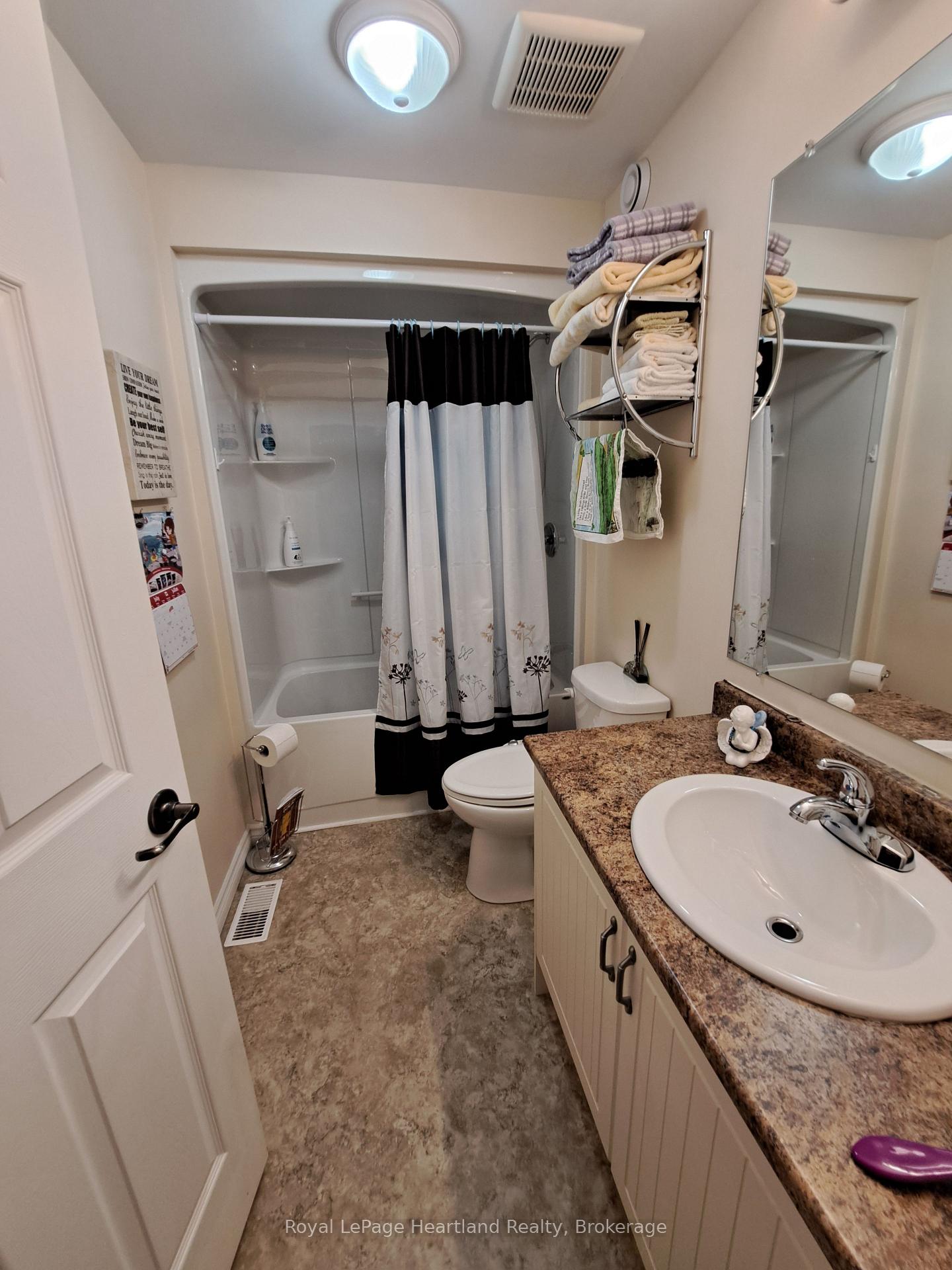 Photo 22 of 5 Kellestine Drive, Strathroy-Caradoc, SW — HOMEH