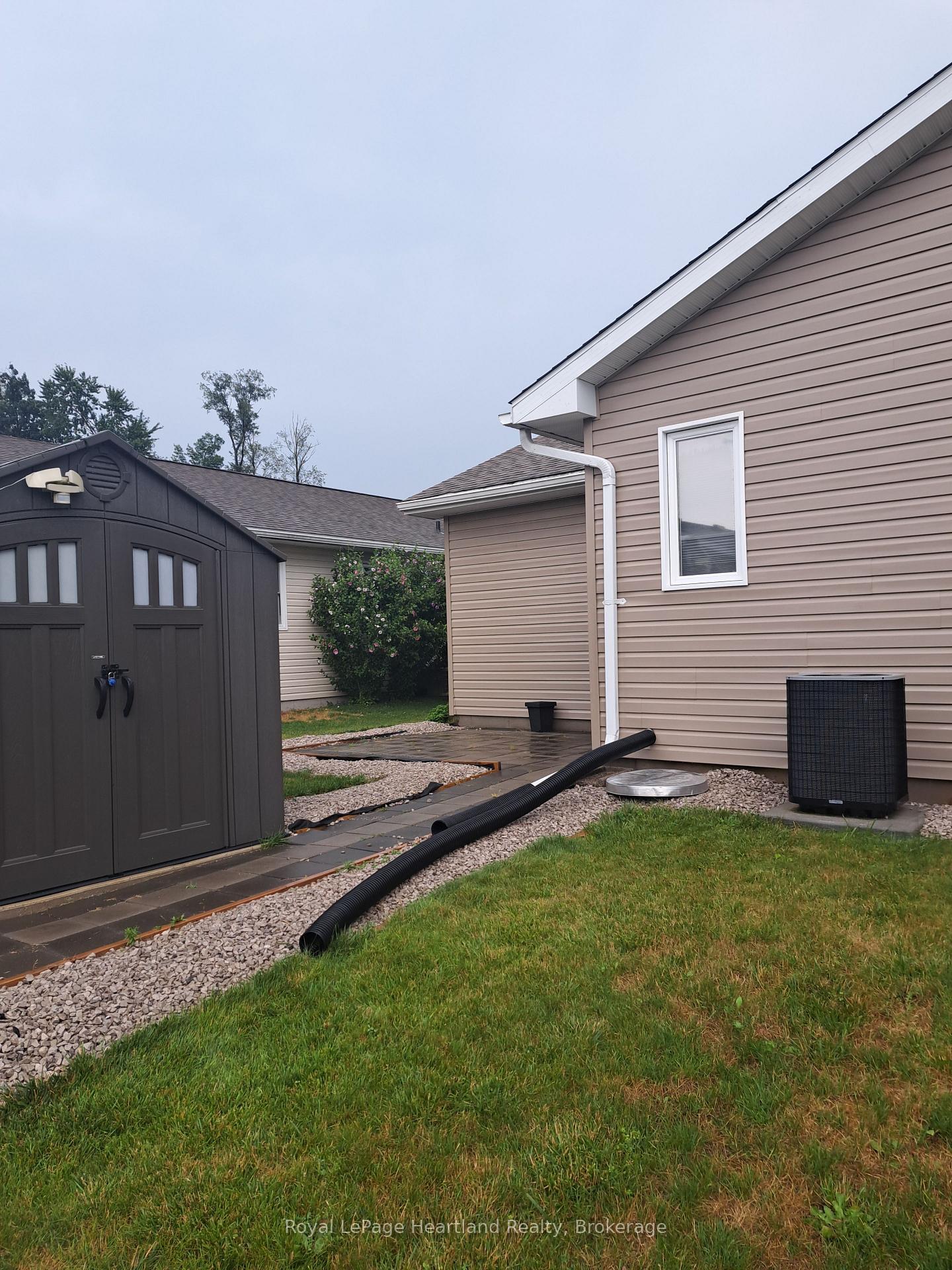 Photo 38 of 5 Kellestine Drive, Strathroy-Caradoc, SW — HOMEH