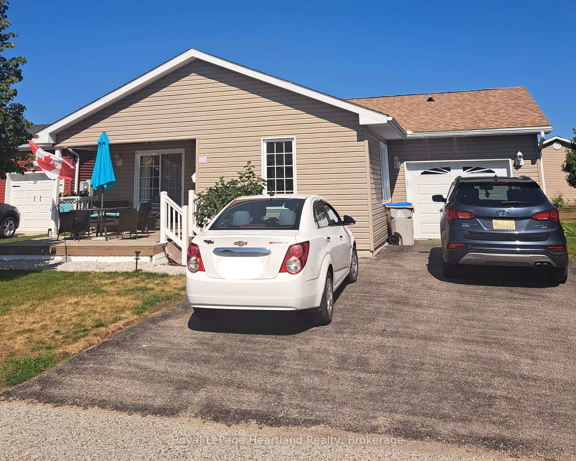 Photo 5 of 5 Kellestine Drive, Strathroy-Caradoc, SW — HOMEH