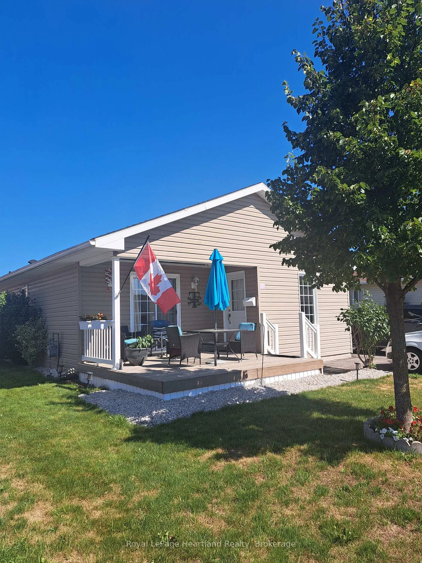 Photo 7 of 5 Kellestine Drive, Strathroy-Caradoc, SW — HOMEH