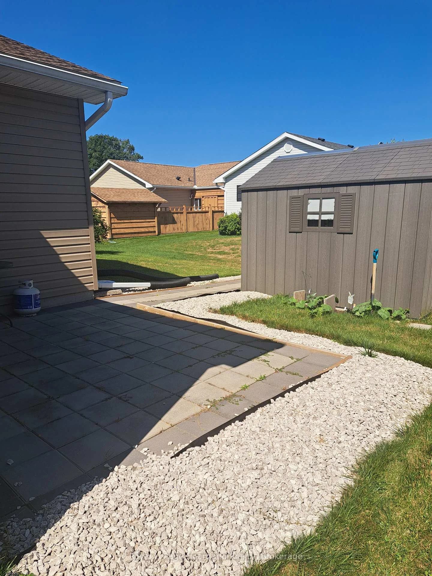 Photo 41 of 5 Kellestine Drive, Strathroy-Caradoc, SW — HOMEH