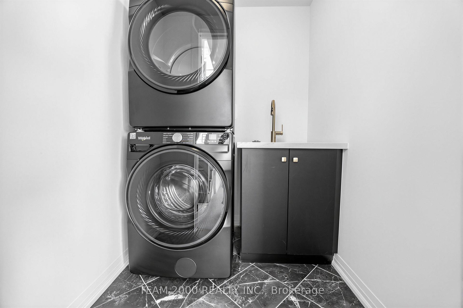 Photo 6 of 190 Spitfire Drive, Hamilton, Mount Hope — HOMEH