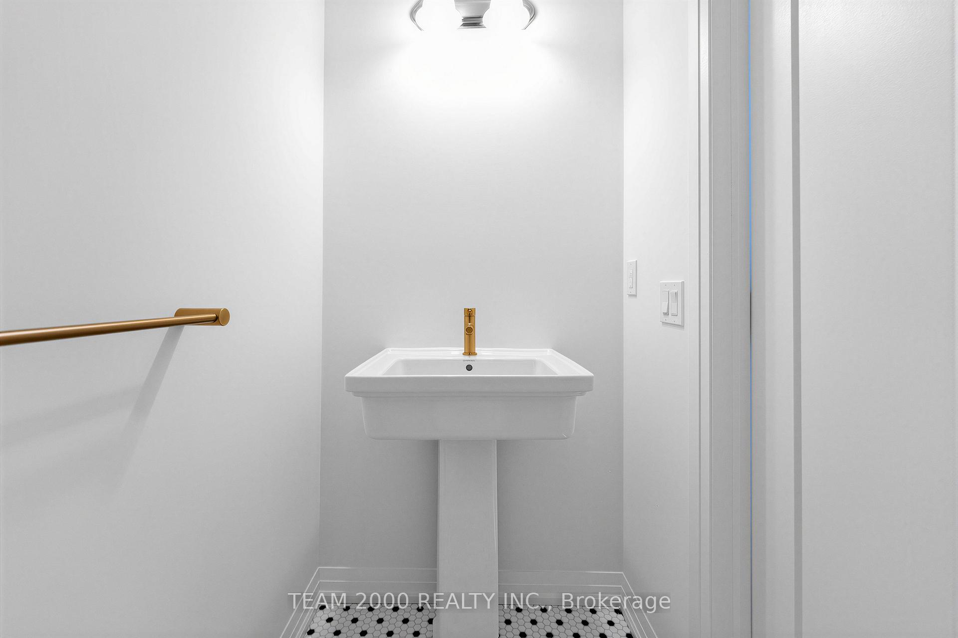 Photo 19 of 190 Spitfire Drive, Hamilton, Mount Hope — HOMEH
