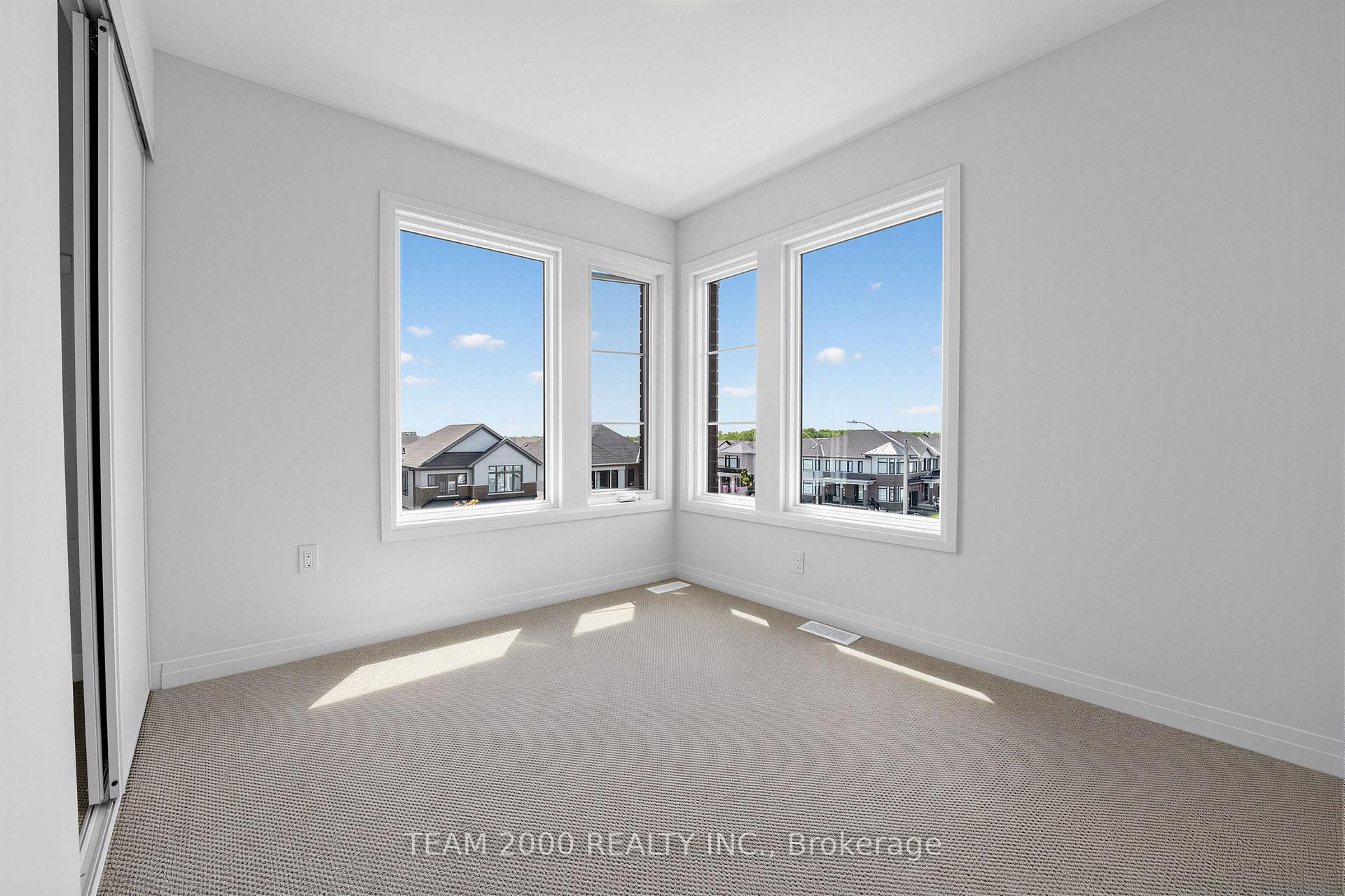Photo 25 of 190 Spitfire Drive, Hamilton, Mount Hope — HOMEH