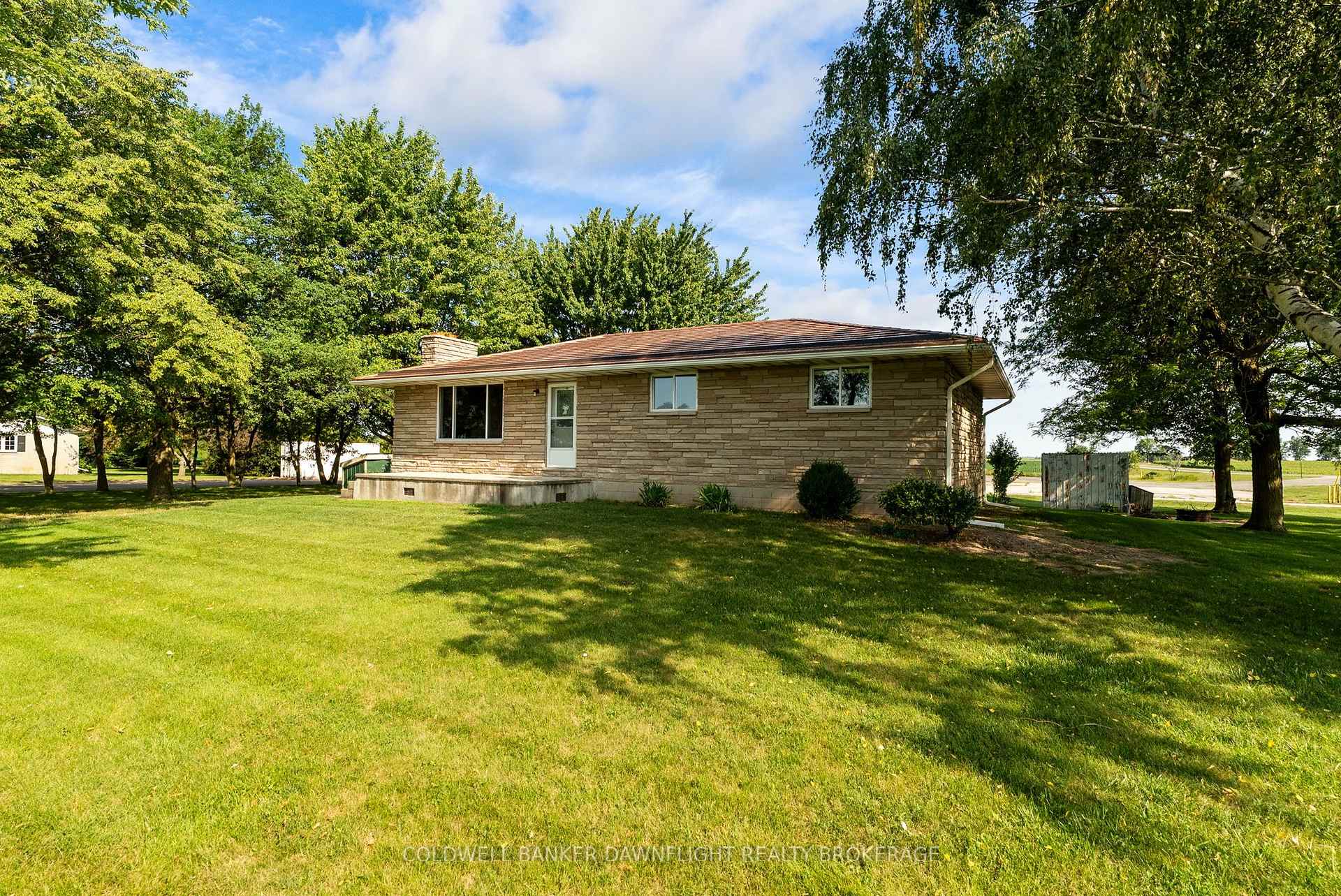 Photo 4 of 38786 B Zurich-Hensall Road, Bluewater, Hay — HOMEH
