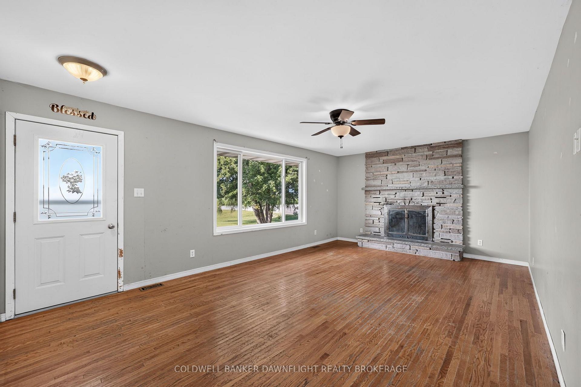 Photo 8 of 38786 B Zurich-Hensall Road, Bluewater, Hay — HOMEH