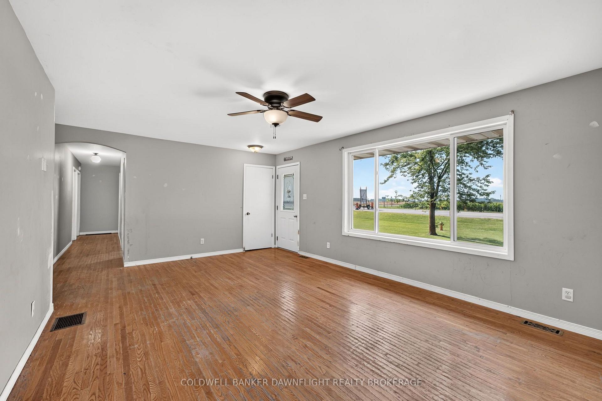 Photo 11 of 38786 B Zurich-Hensall Road, Bluewater, Hay — HOMEH